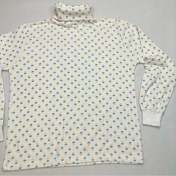 Vintage Lady Van Heusen Long Sleeve Turtleneck Top - Picture 6 of 6